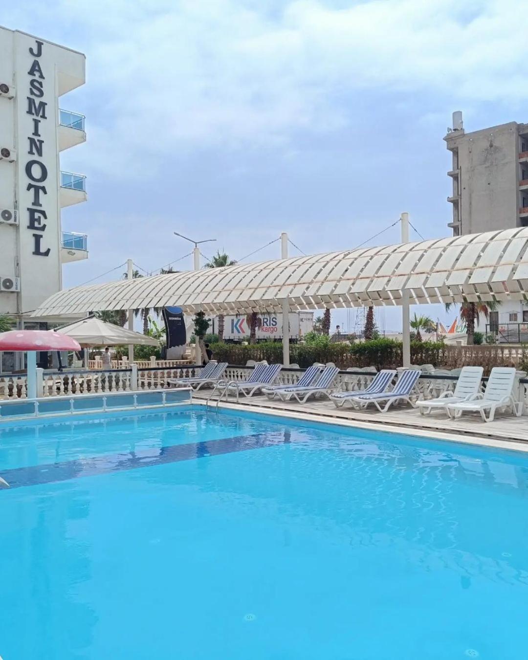 Jasmin Blue Otel Сіліфке Екстер'єр фото